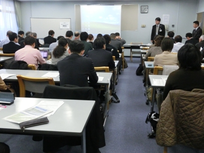 130215houkokukai.JPG